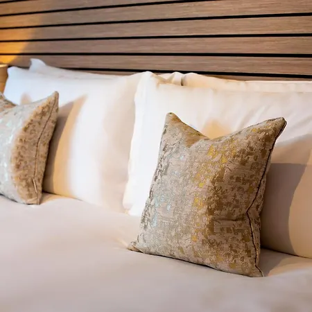 Monarch House - Serviced Apartments - Kensington London Exterior photo