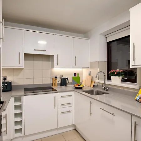 Monarch House - Serviced Apartments - Kensington London Exterior photo