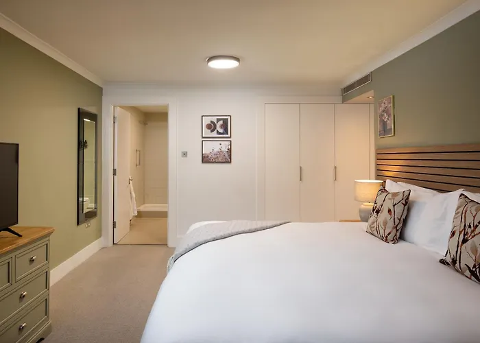 Monarch House - Serviced Apartments - Kensington
