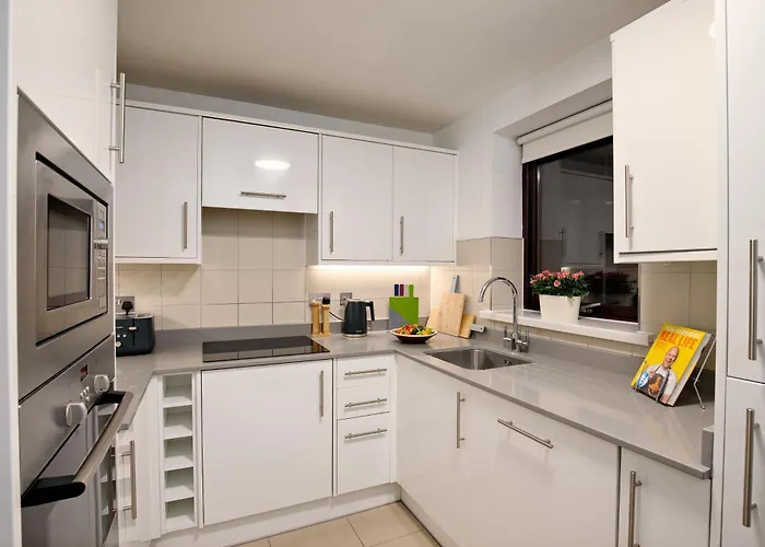 Monarch House - Serviced Apartments - Kensington